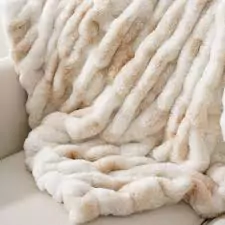 Fake Faux Fur Blankets: Affordable Luxury for Your Living Space